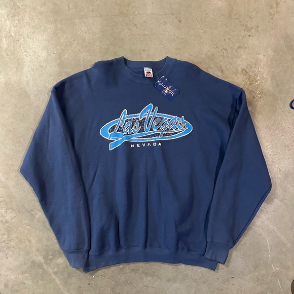 NWT VINTAGE 90s LUXOR LAS VEGAS CASINO LAS VEGAS NEVADA CREWNECK SWEATSHIRT - Picture 2 of 6